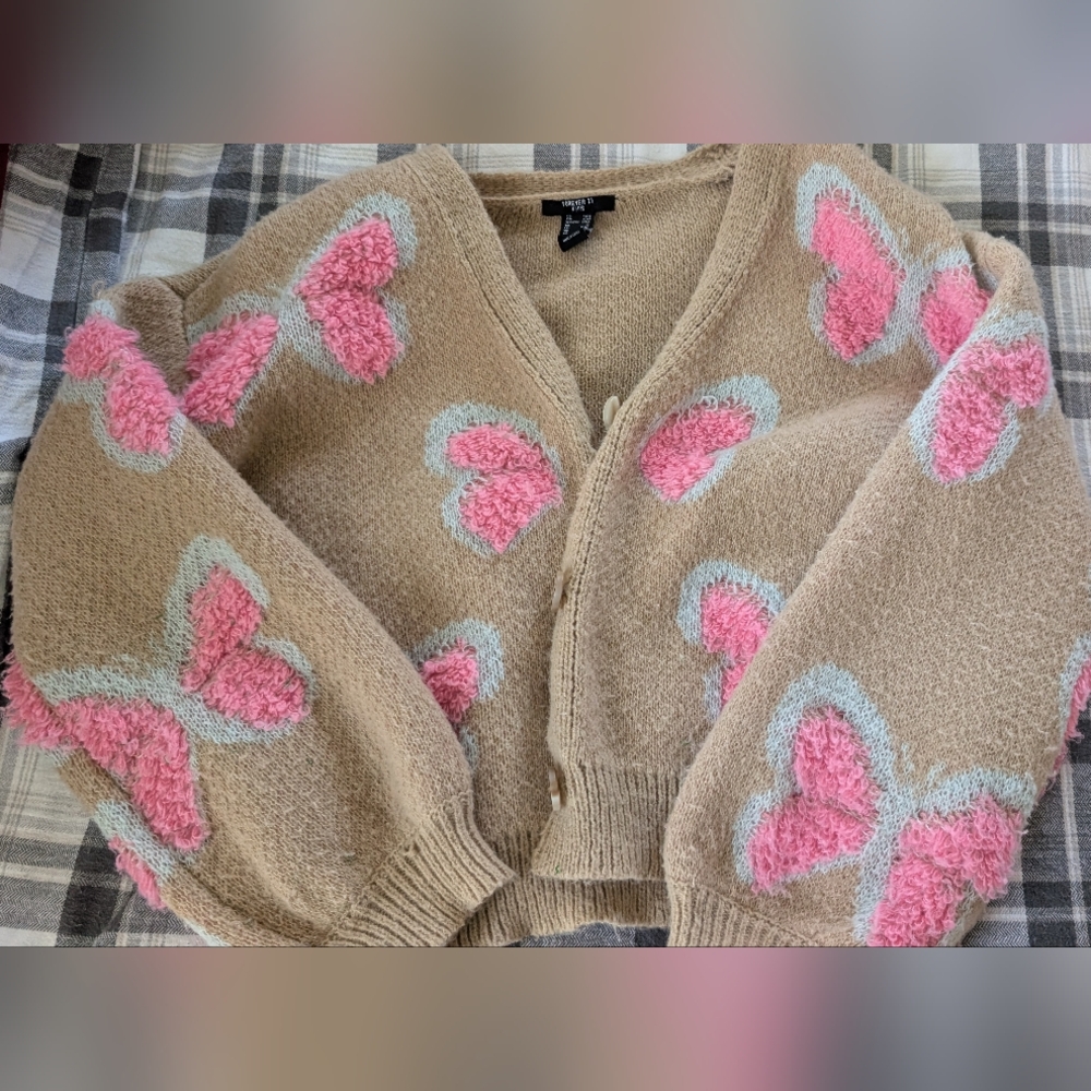 Forever 21 Tan with Pink and Gray Hearts